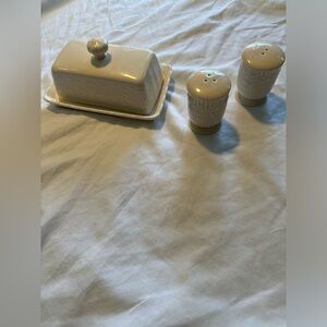 Pioneer woman Butter holder and salt and pepper shaker set
